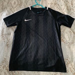 Like new black Nike soccer top Dry fit